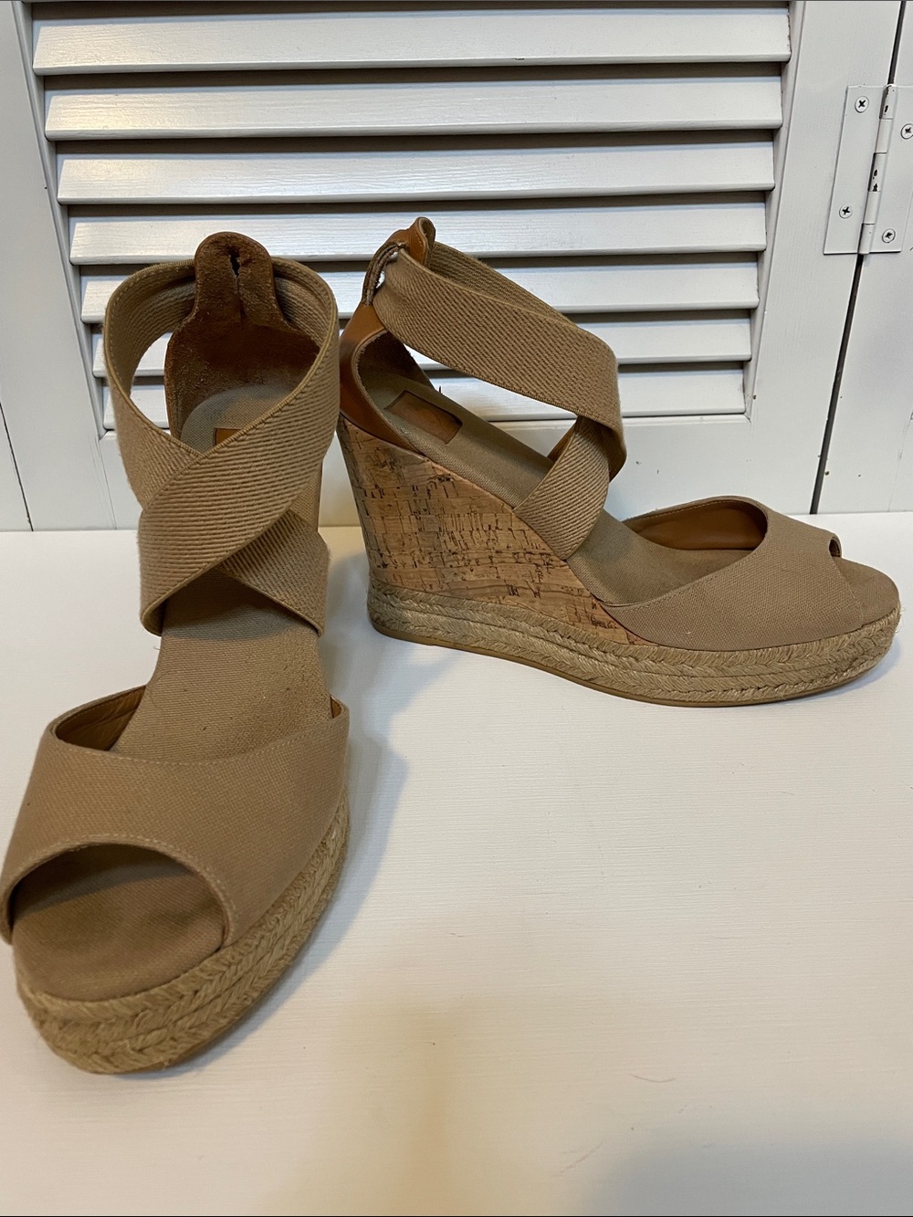 EUC Tory Burch Tan Canvas Espadrille Wedge Sandals
